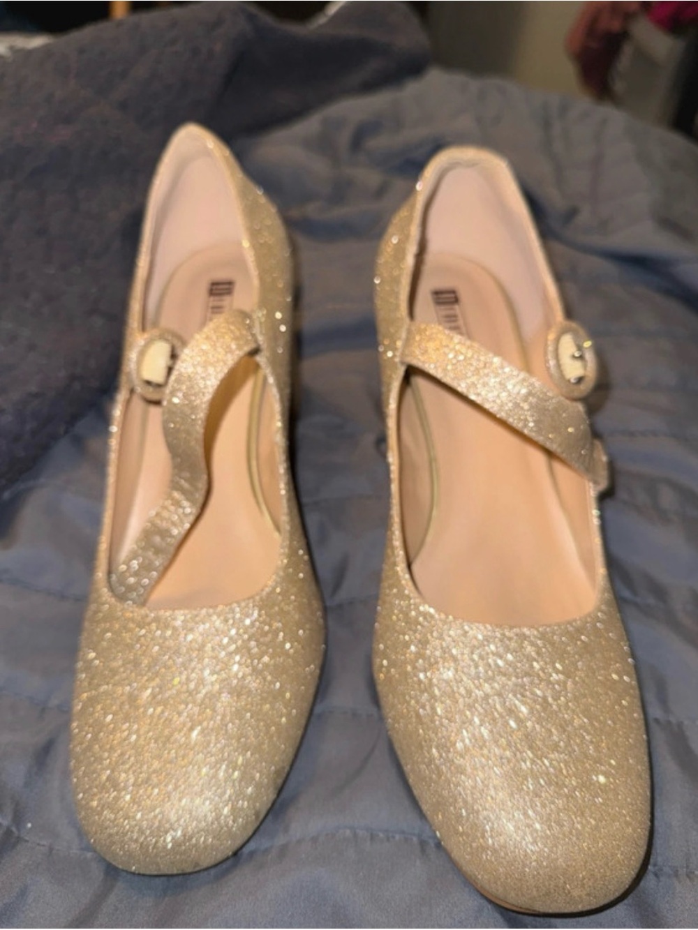 Women's Glitter Mary Jane Pumps in Gold